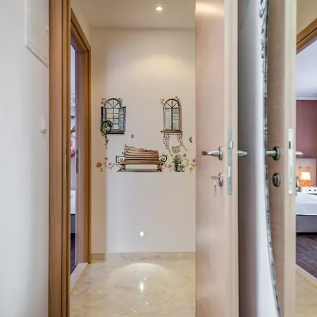 Room&Studio Apartment Just Enjoy Split Exterior foto