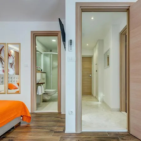 Room&Studio Apartment Just Enjoy Split Exterior foto